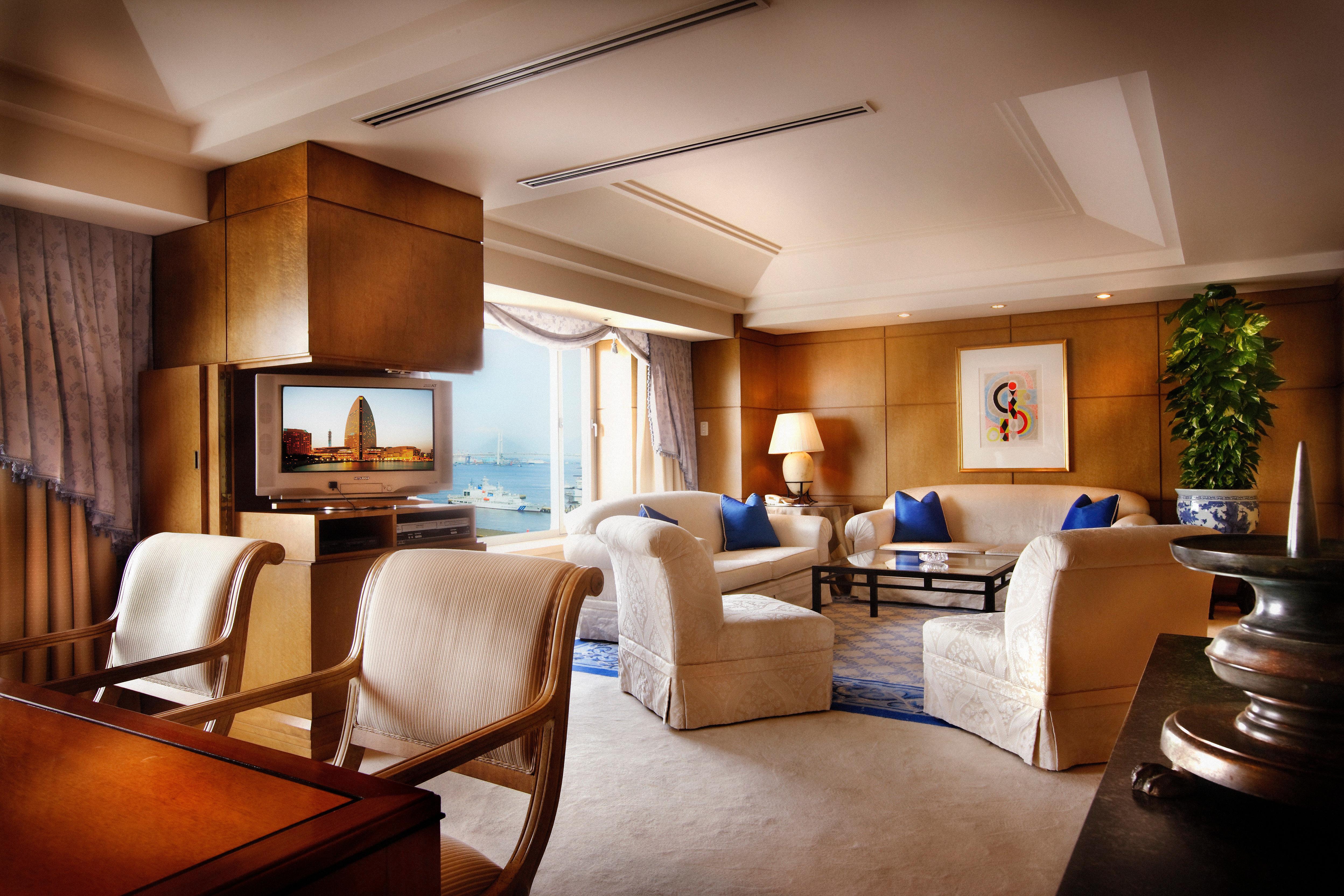 Intercontinental Yokohama Grand By Ihg Hotel Kültér fotó A suite at The Peninsula